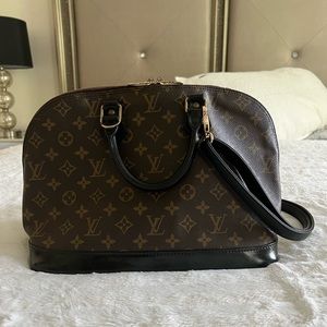 Louis Vuitton Alma PM
